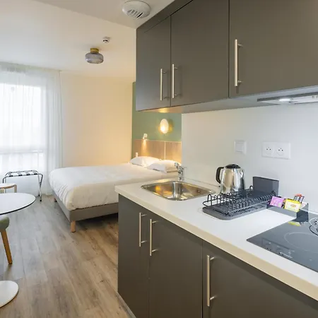 Aparthotel - Centre - Les Docks 3*