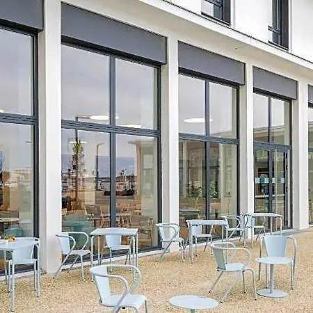 - Centre - Les Docks 3*