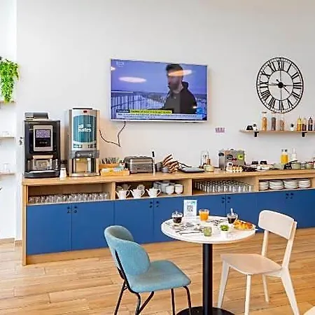 - Centre - Les Docks Aparthotel 3*