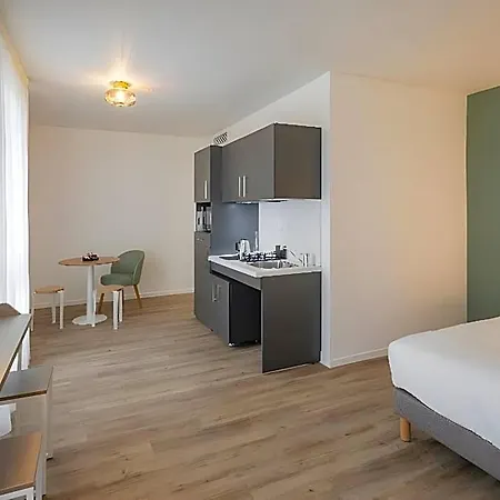 - Centre - Les Docks 3* Le Havre