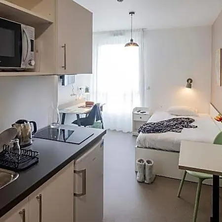 - Centre - Les Docks 3*