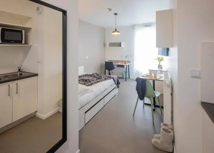 - Centre - Les Docks