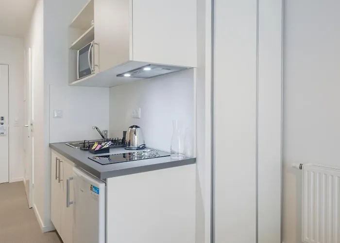 Appart hôtel - Centre - Les Docks 3*